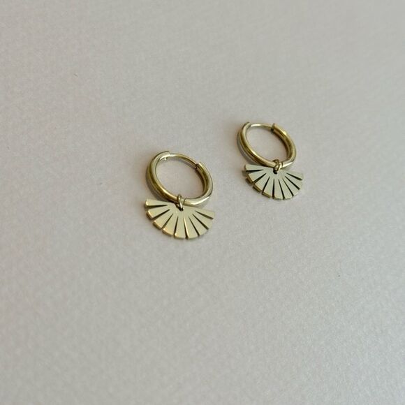 Fan hoop earrings M800 - Picture 2 of 3